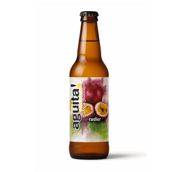 Cerveza radler artesanal con fruta de la pasión ecológica y amargor refrescante elaborada en Canarias Radler de parchita con carácter canario, perfecta para días calurosos y momentos de disfrute fresco